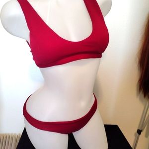 Queens NWT Ladies Small Padded Bra Burgandy Bikini Swimsuit
